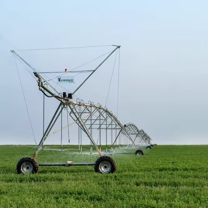 center pivot irrigation machine (6)